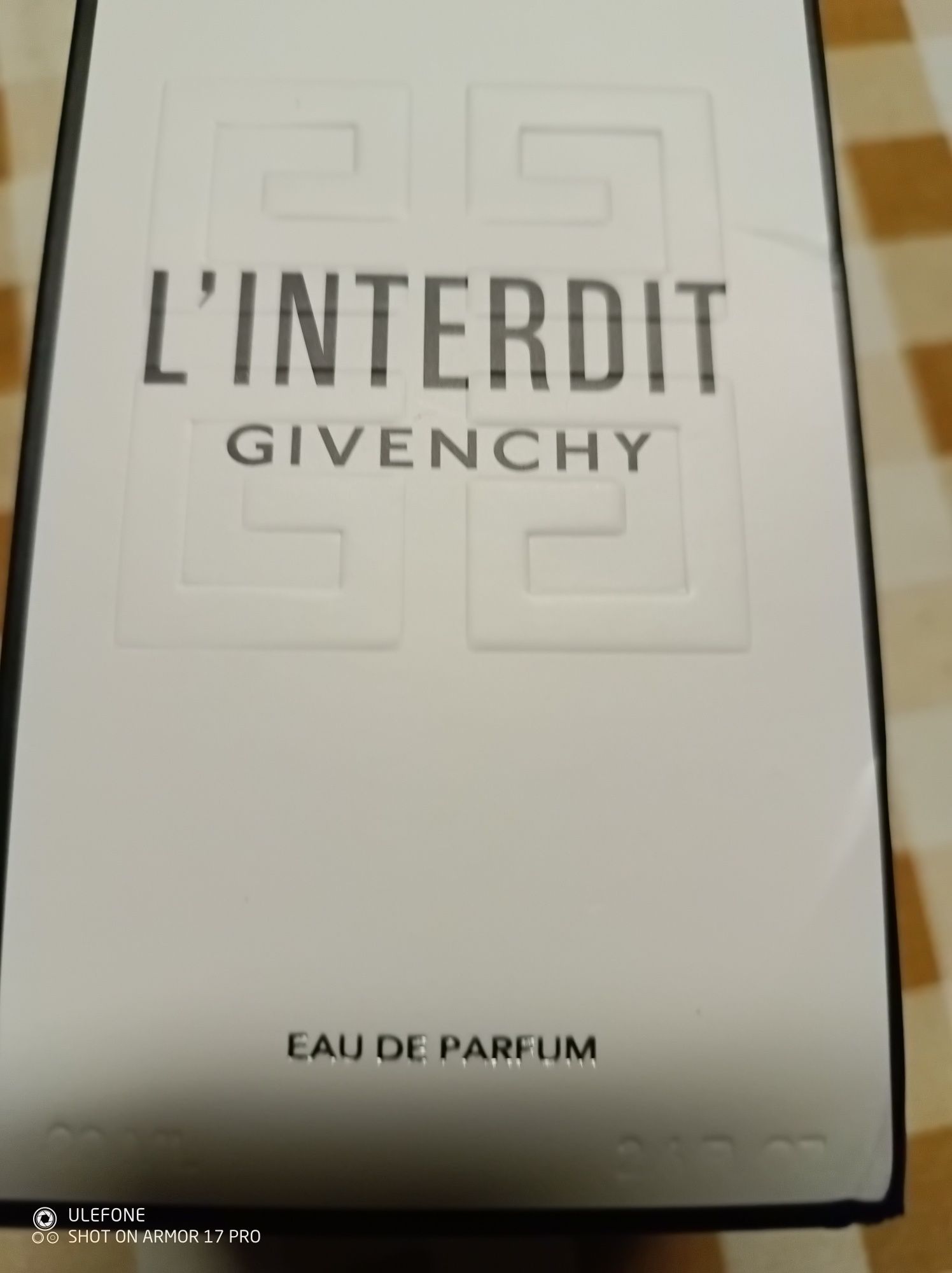 Perfume l'interdit de 80