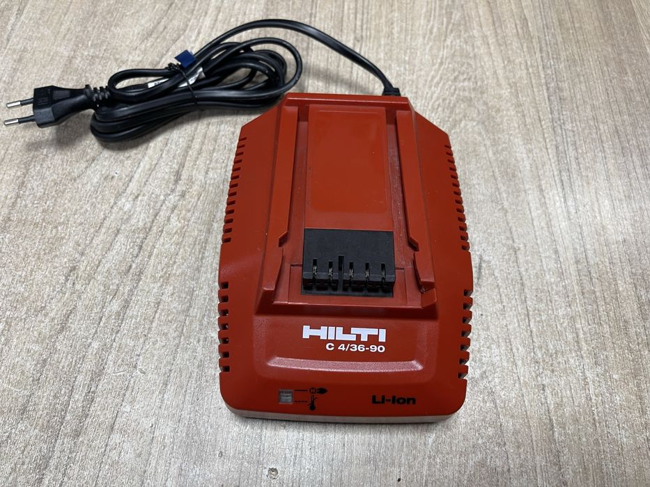 Hilti C4/36-90 / зарядний пристрій Хілті 22V