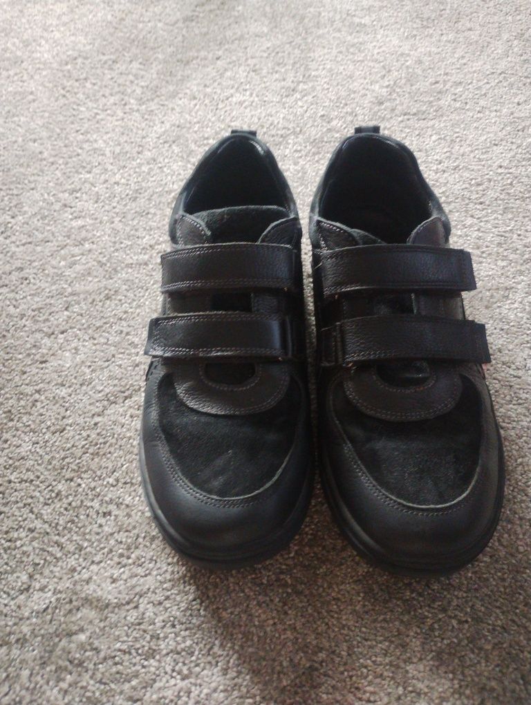 Buty mokasyny, chłopięce, skórzane, Lasocki roz. 38, stan bardzo dibry