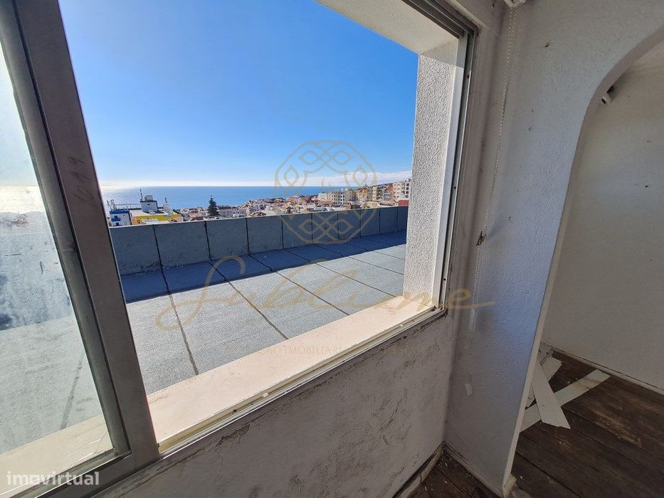 Apartamento T1 em Sesimbra com terraço de 200 m2