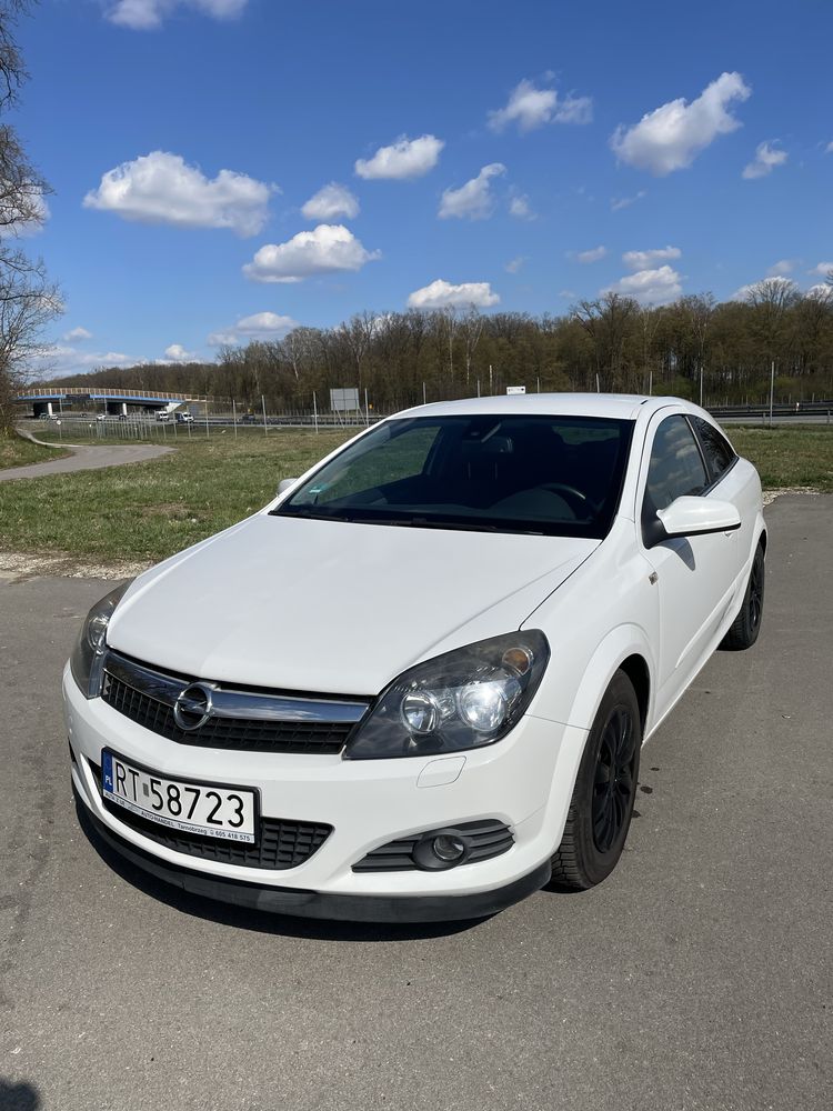 Opel astra H GTC 1.4EcoTec