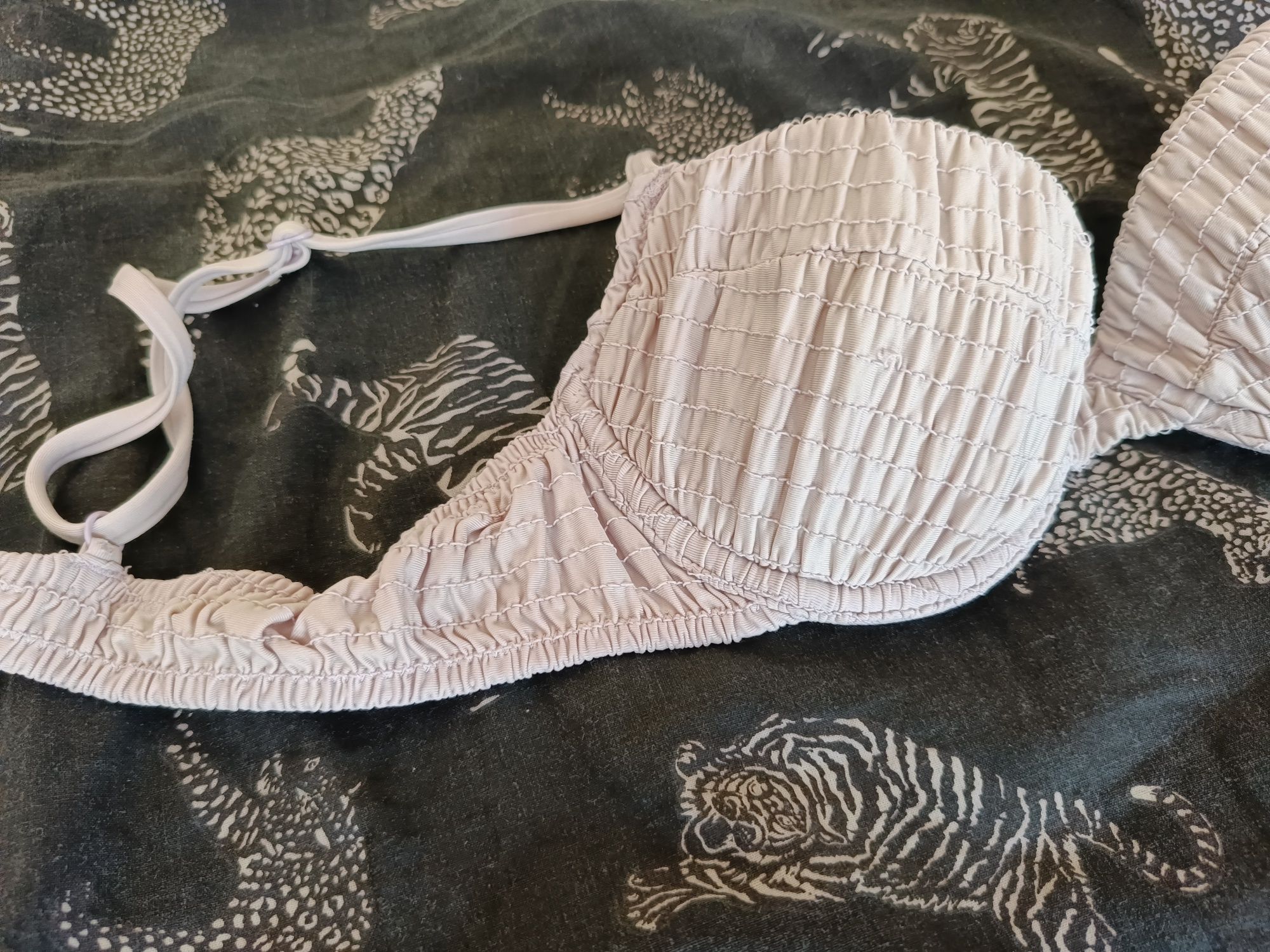 Góra od bikini kostiumu kąpielowego biustonosz