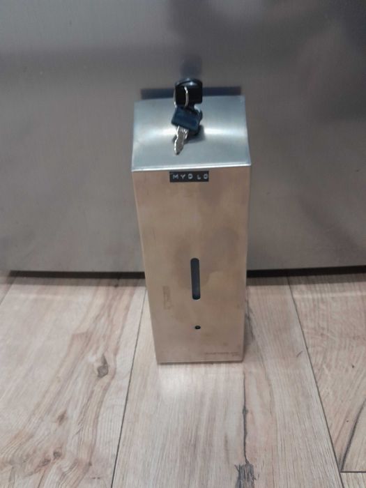 Dozownik Bisk MASTERLINE 0.8 litra, stal nierdzewna mat 2sztuki i