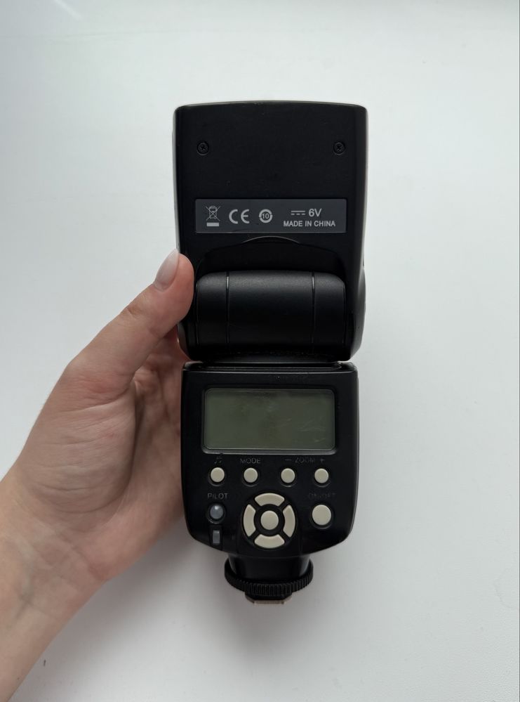 Спалах yongnuo 560 ii