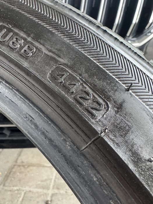 Шина,резина 235/40/19 Bridgestone Potenza S001 2022год. 1шт.