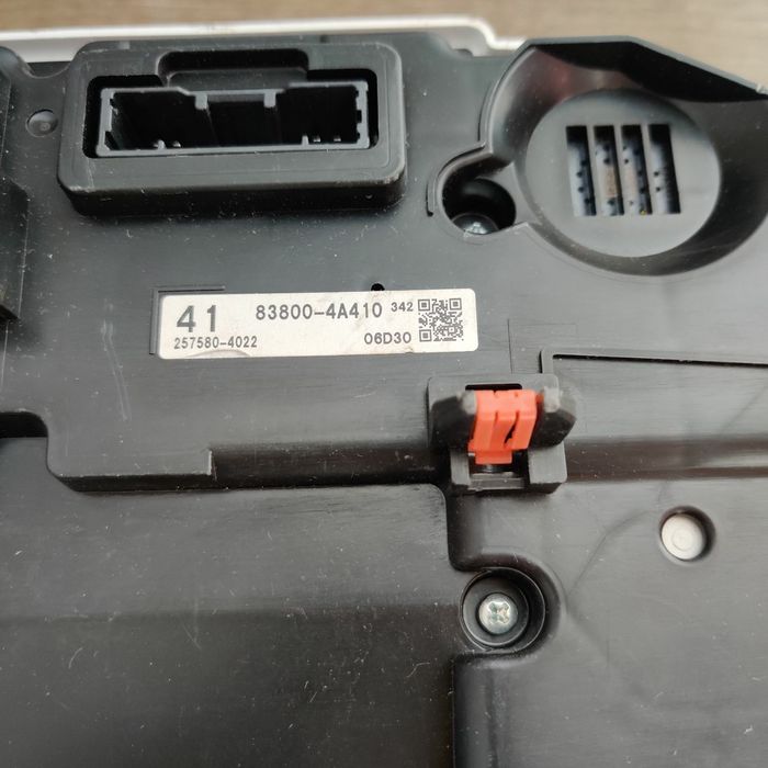 Панель приборов TOYOTA.