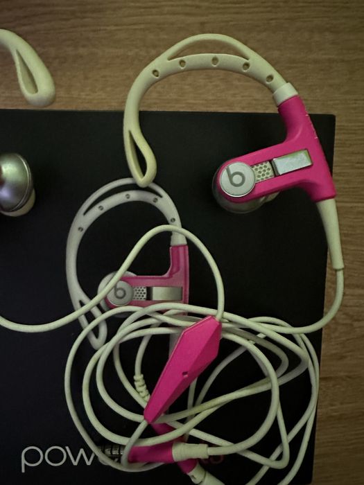 Beats by Dr. Dre Powerbeats - Pink Neon