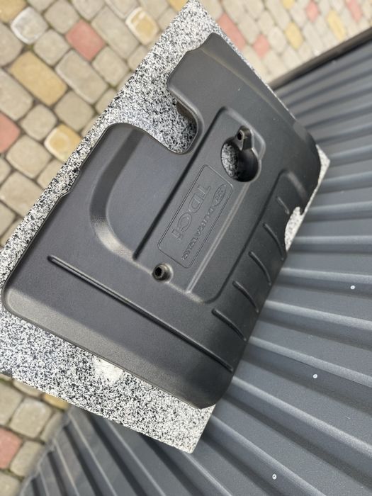 Форд Фокус 2 Декоративна Кришка Двигуна 1.6 TDCI Декоратывная Крышка