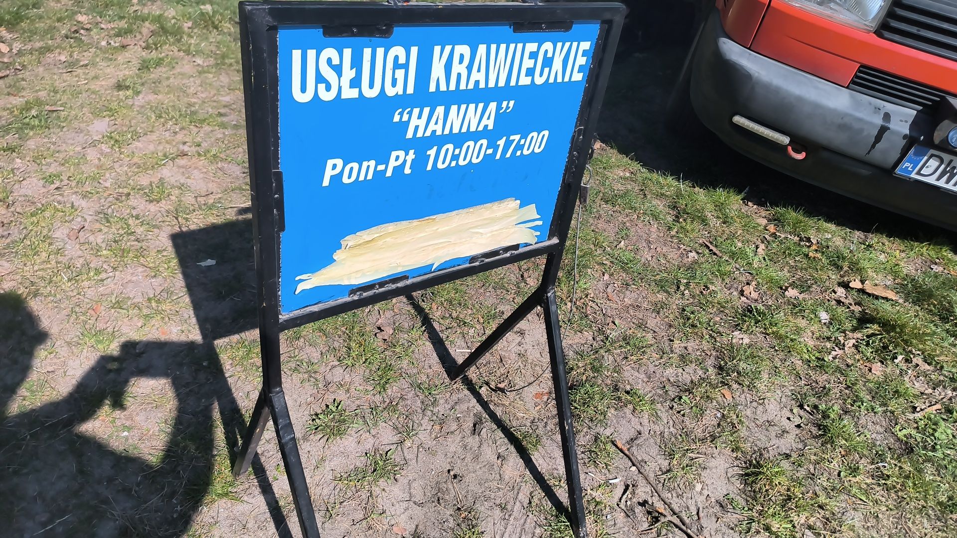 Potykacz reklamowy z zabezpieczeniem przed kradzieżą