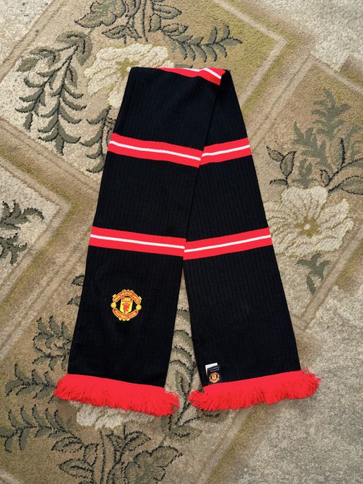 Шарф футбольного клубу Manchester Unated