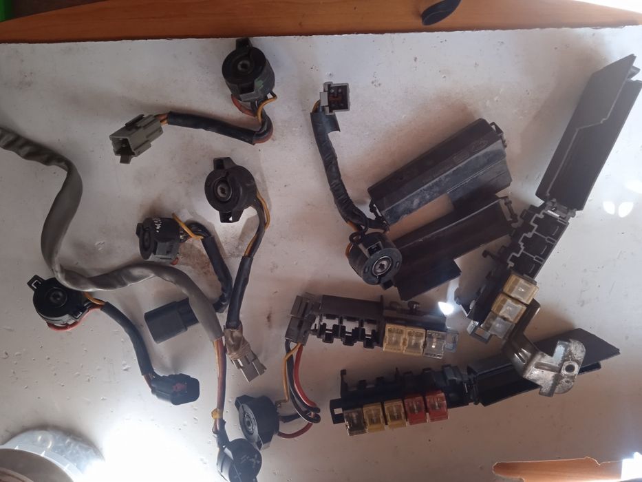 Реле Форд ескорт Оріон контактна група кнопка ford escort , сієра