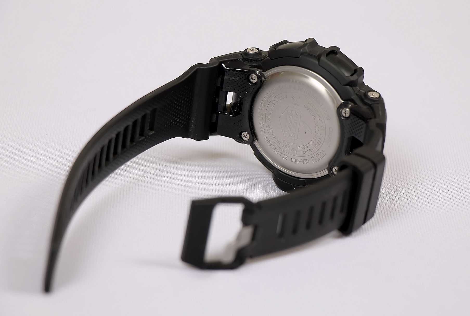 Годинник CASIO G-SHOCK GBA-900 наручные часы