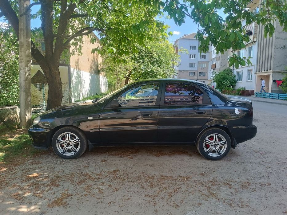 Ланос 1.6 2009 седан