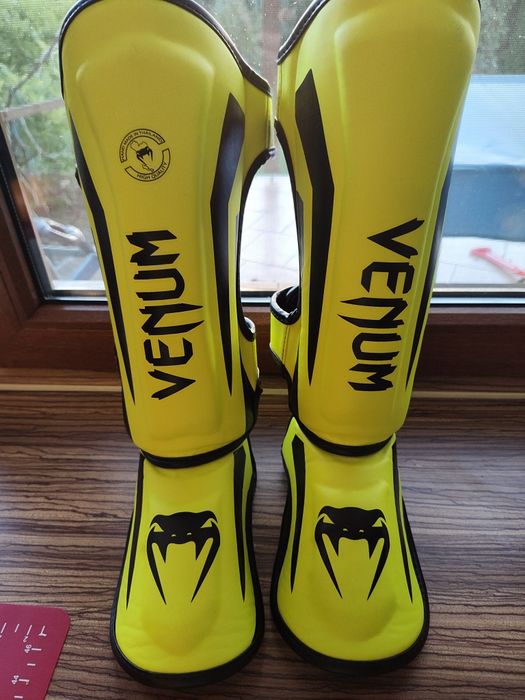 Ochraniacze na piszczele dla dzieci Venum Elite shinguard