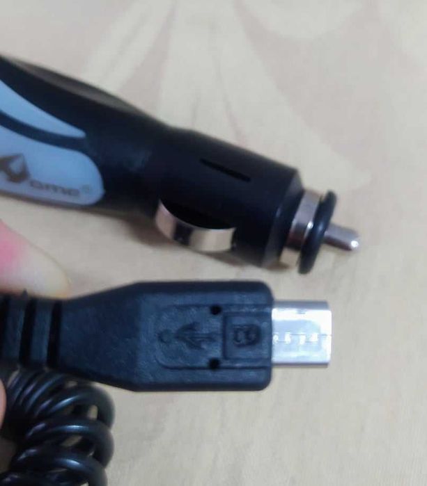 2 Carregadores de Isqueiro DC-4