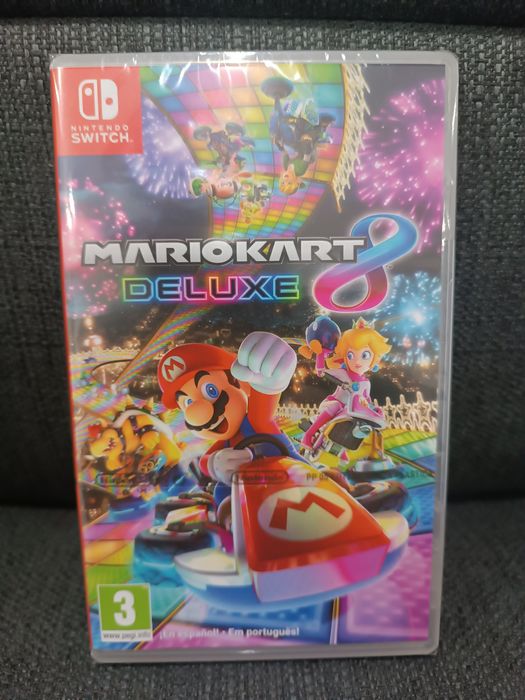 Mario Kart 8 Deluxe (Nintendo Switch) - Novo
