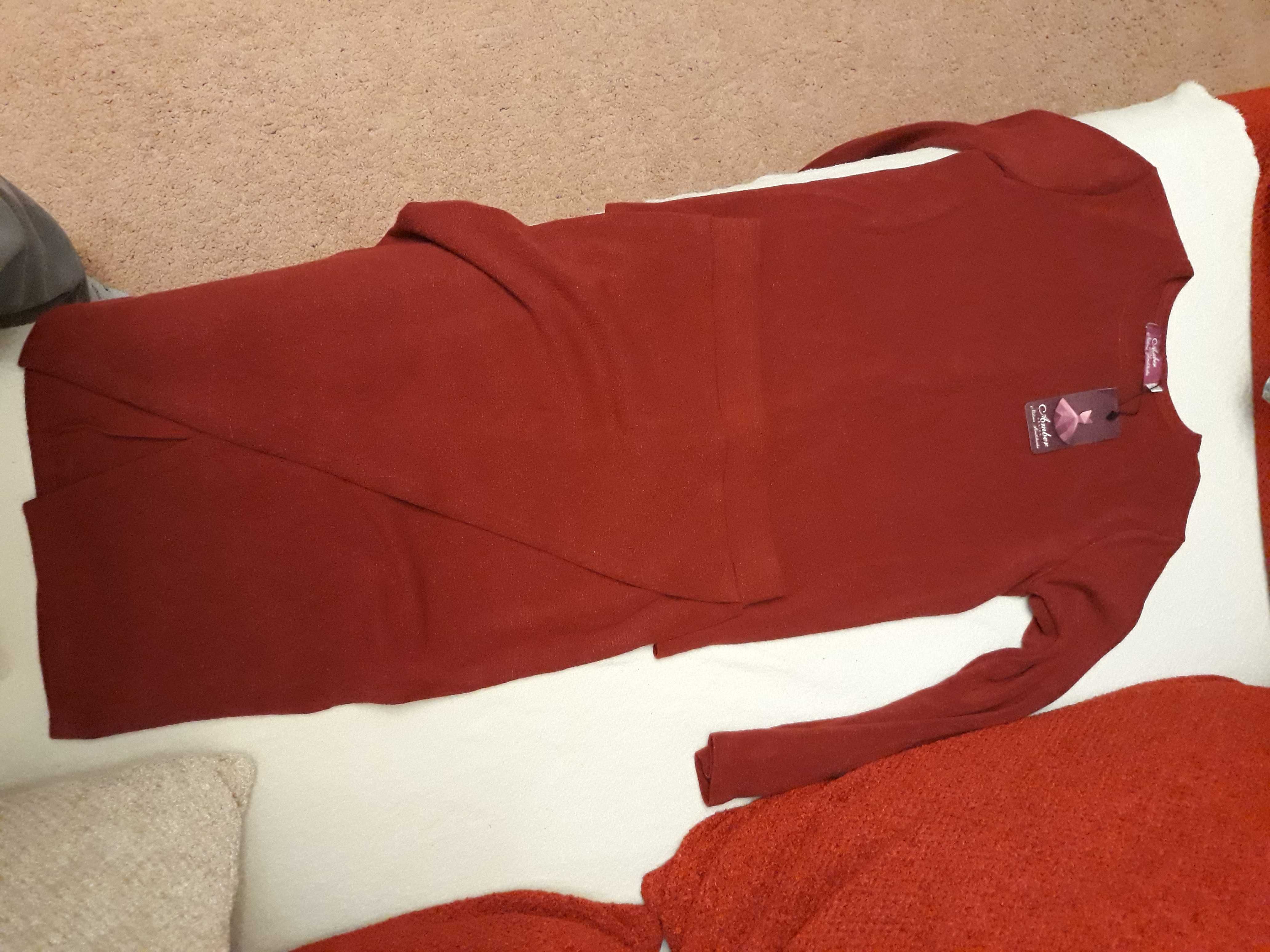 Костюм двойка свитер и юбка новый с этикеткой бордовый