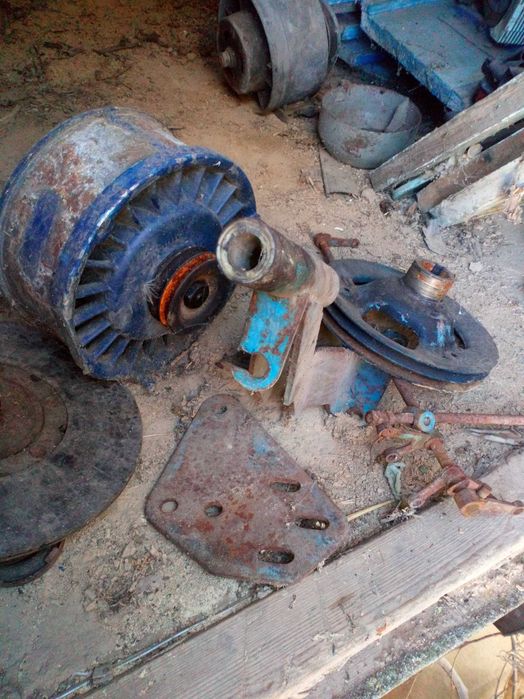 Кронштейн рульової т 40