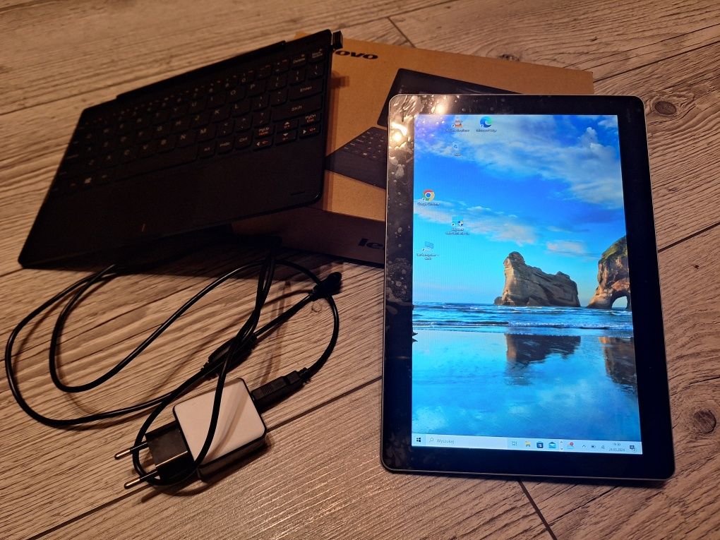 Lenovo Miix 300- tablet  2 w 1