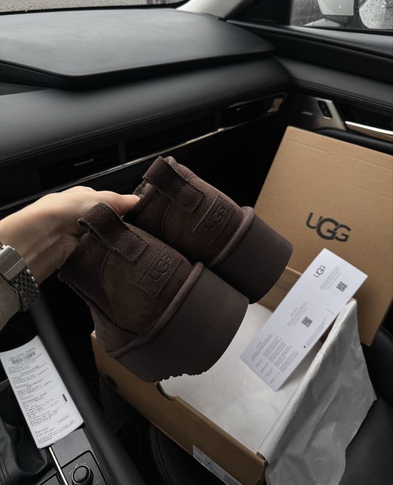 В наявності UGG Ultra Mini Chocolate (угги) повністю натуральні