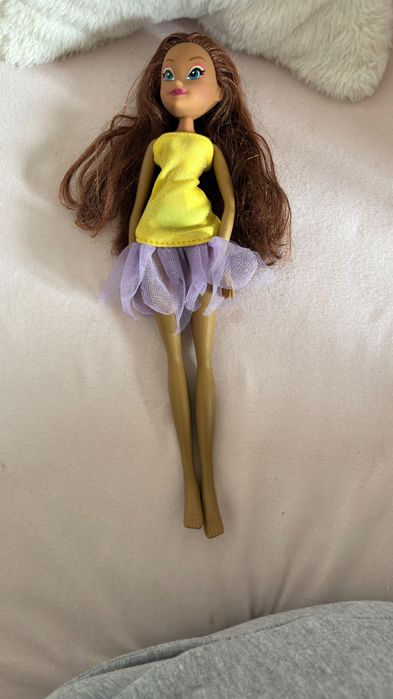 Winx club boneca aisha