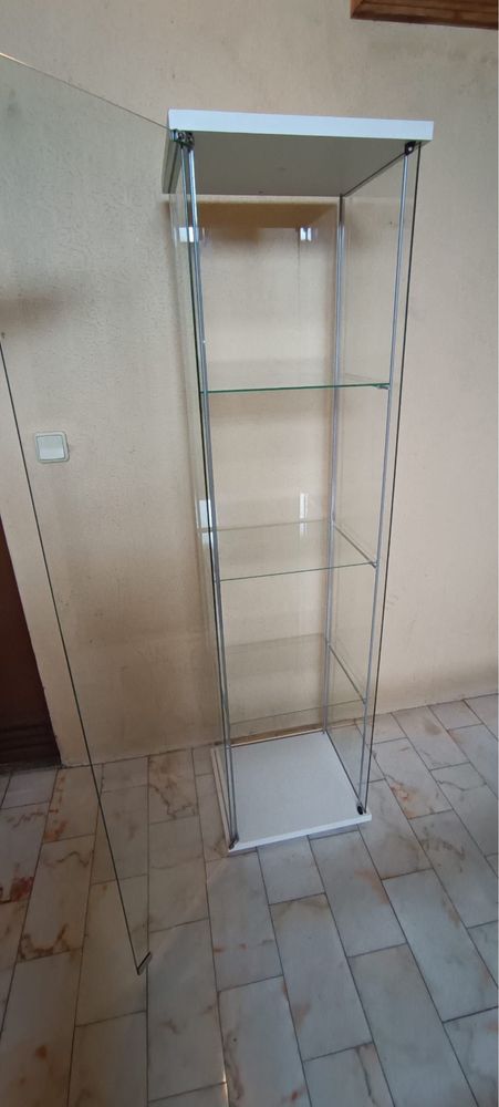 Vitrine vidro IKEA