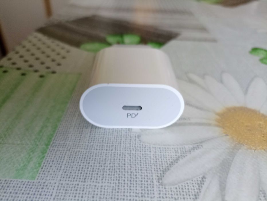 Szybka ładowarka PD 20W