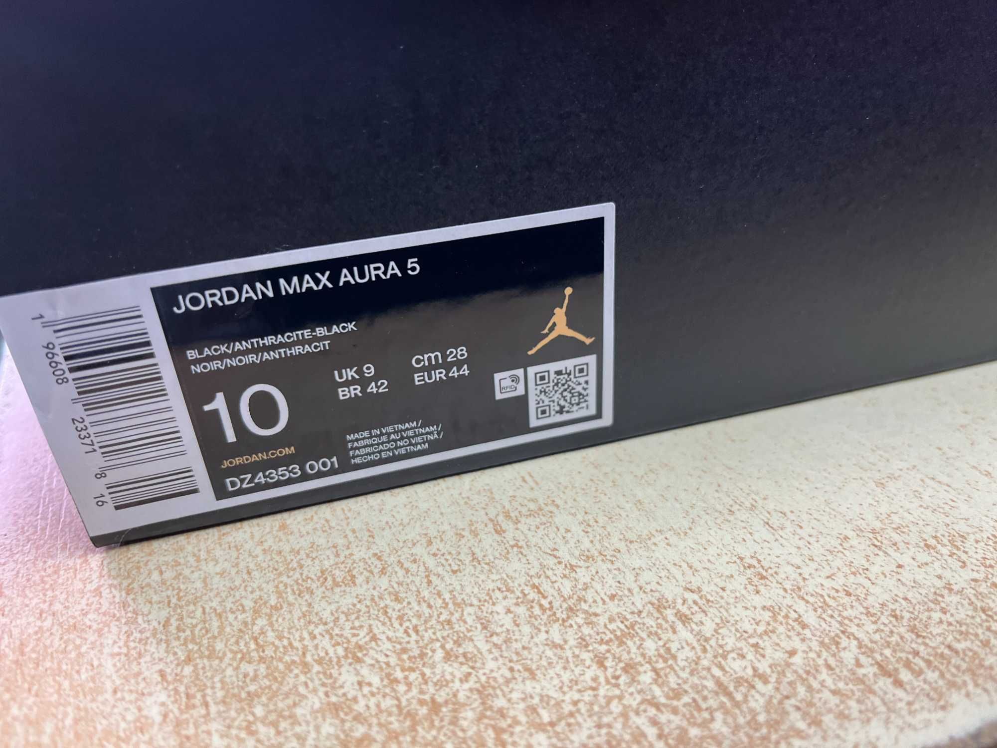 Кроссовки Jordan Max Aura 5 (DZ4353-001) оригинал