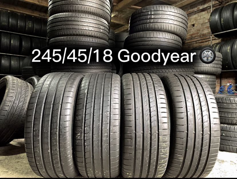 Комплект літніх шин 245/45/18 Goodyear Eagle