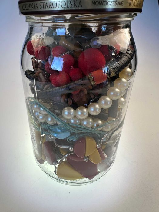 Słoik z biżuterią naszyjniki,zegarek mystery box tik tok 4