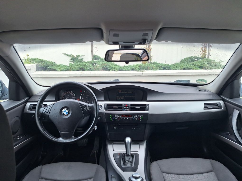 Bmw e90 2.0 Benzyna 150km* Navi* Automat* climatronik* wielofunkcja*