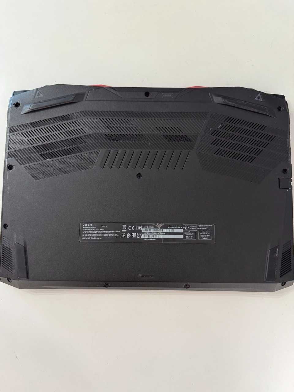 Acer Nitro AN515-44 GeForce GTX 1650 AMD Ryzen 5 4600H ОЗП 16 Гб 3 ГГц