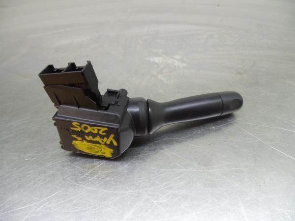 Manípulo do limpa vidros TOYOTA Yaris (_P13_)