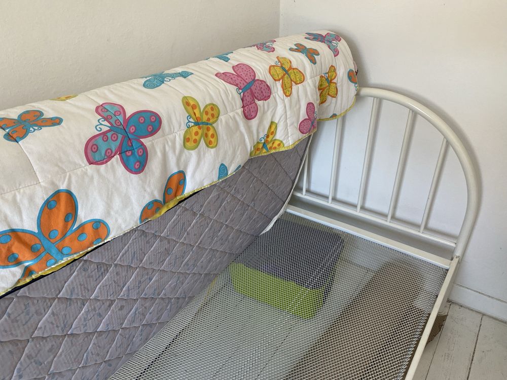 Cama de solteiro com colchão – Grátis