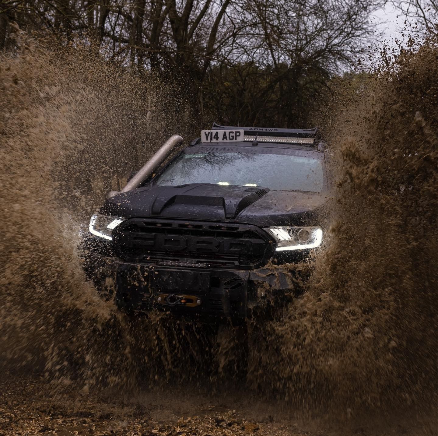 Ford Ranger nakładka na maskę dokładka maski