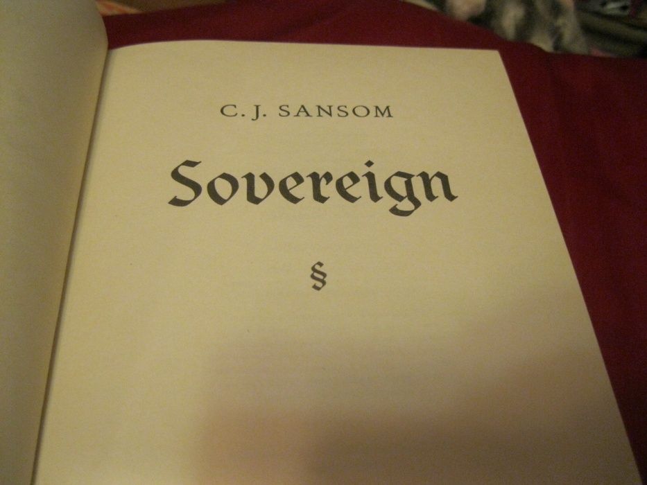 книга на английском языке The Shardlake series C. J. Sansom Sovereign