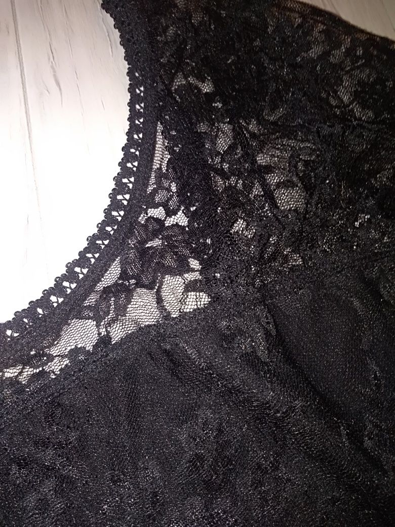 H&M / czarna sukienka z koronki / r.XS- S