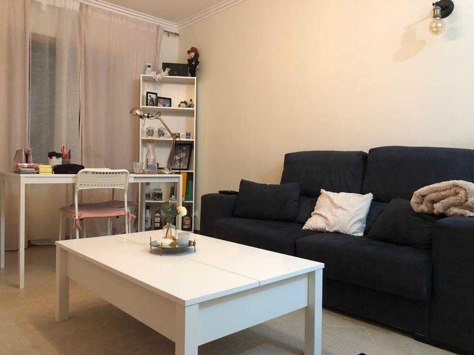 Center Table, Like New64297813238019120