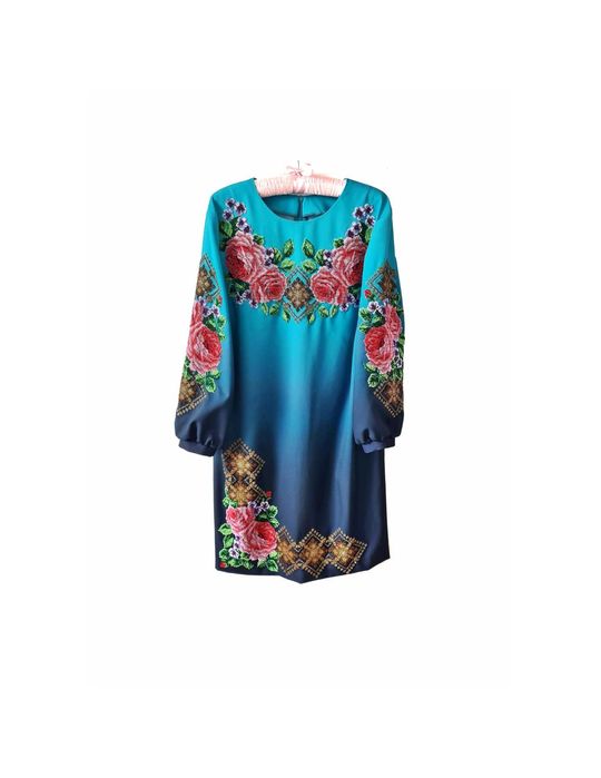 Вишите плаття бісером