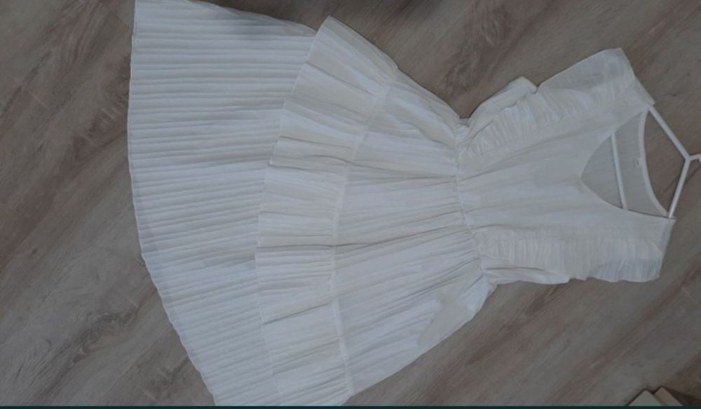 Vestido branco, 12 anos