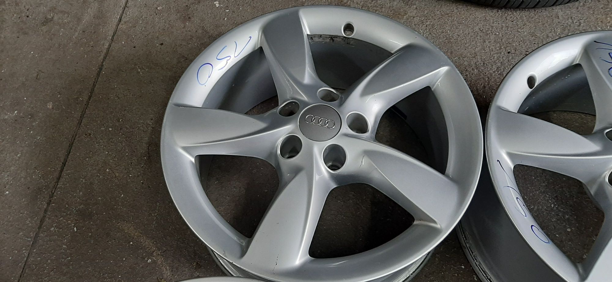 Oryginalne felgi Audi 17" 5x112 bdb stan