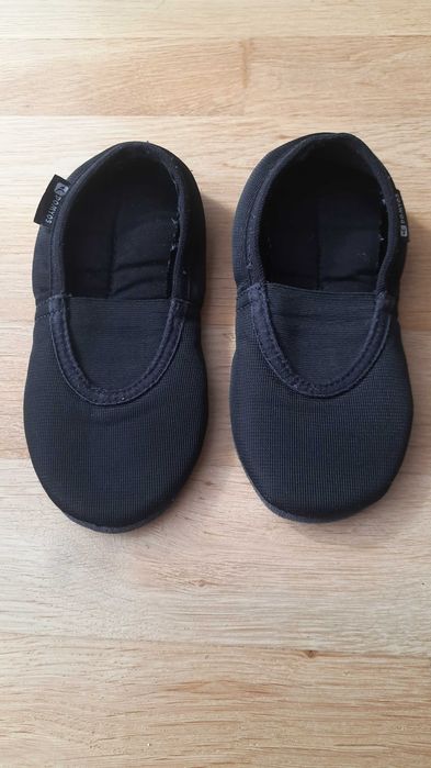 Baletki czarne dł. 20 cm jak nowe