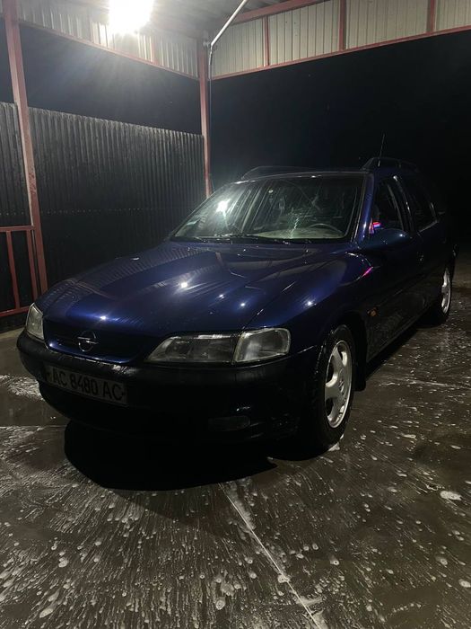 Опель вектра б. 1998р, 1.6 бензин. 370000 пробіг