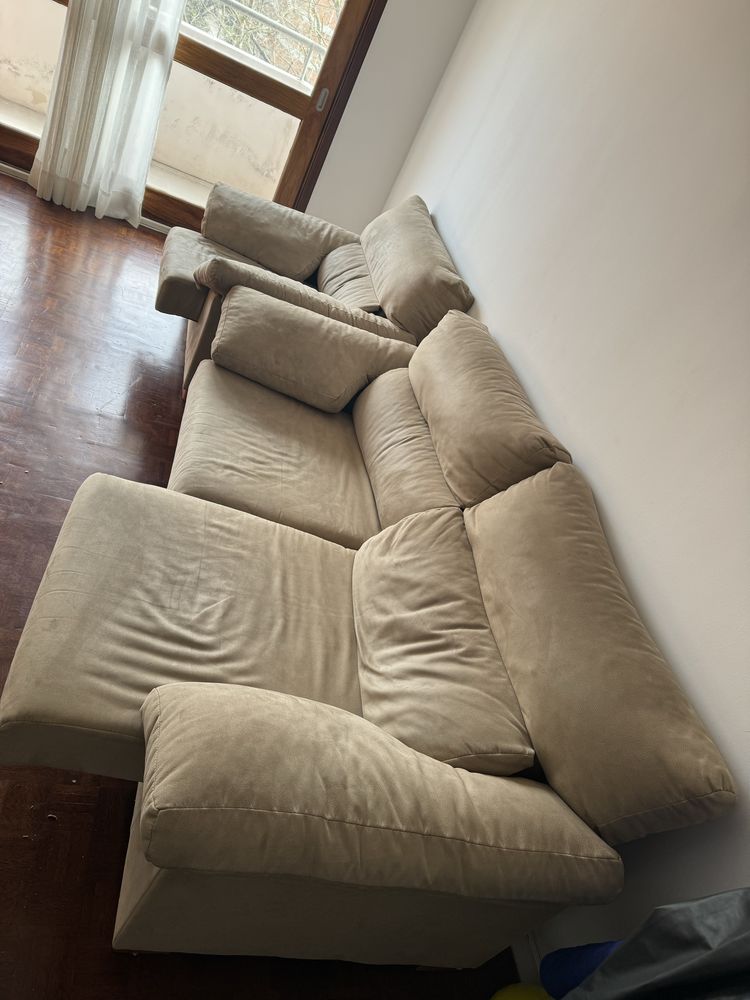 sofa duplo em perfeito estado muito confortável sem marcas de uso