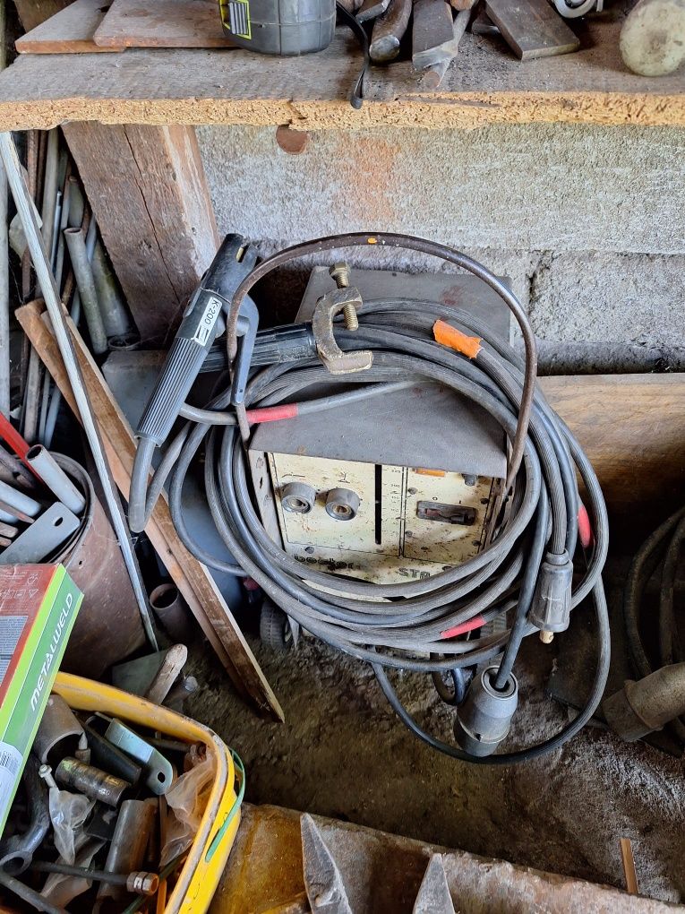 Spawarka model BESTER STA 225