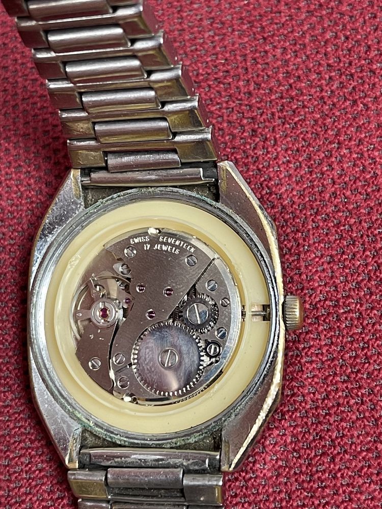Zegarek Atlantic Square Date z Lat 70