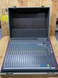 Mikser Analogowy Allen & Heath ZED-24 Mixer – z Flightcase i Lampką Ph