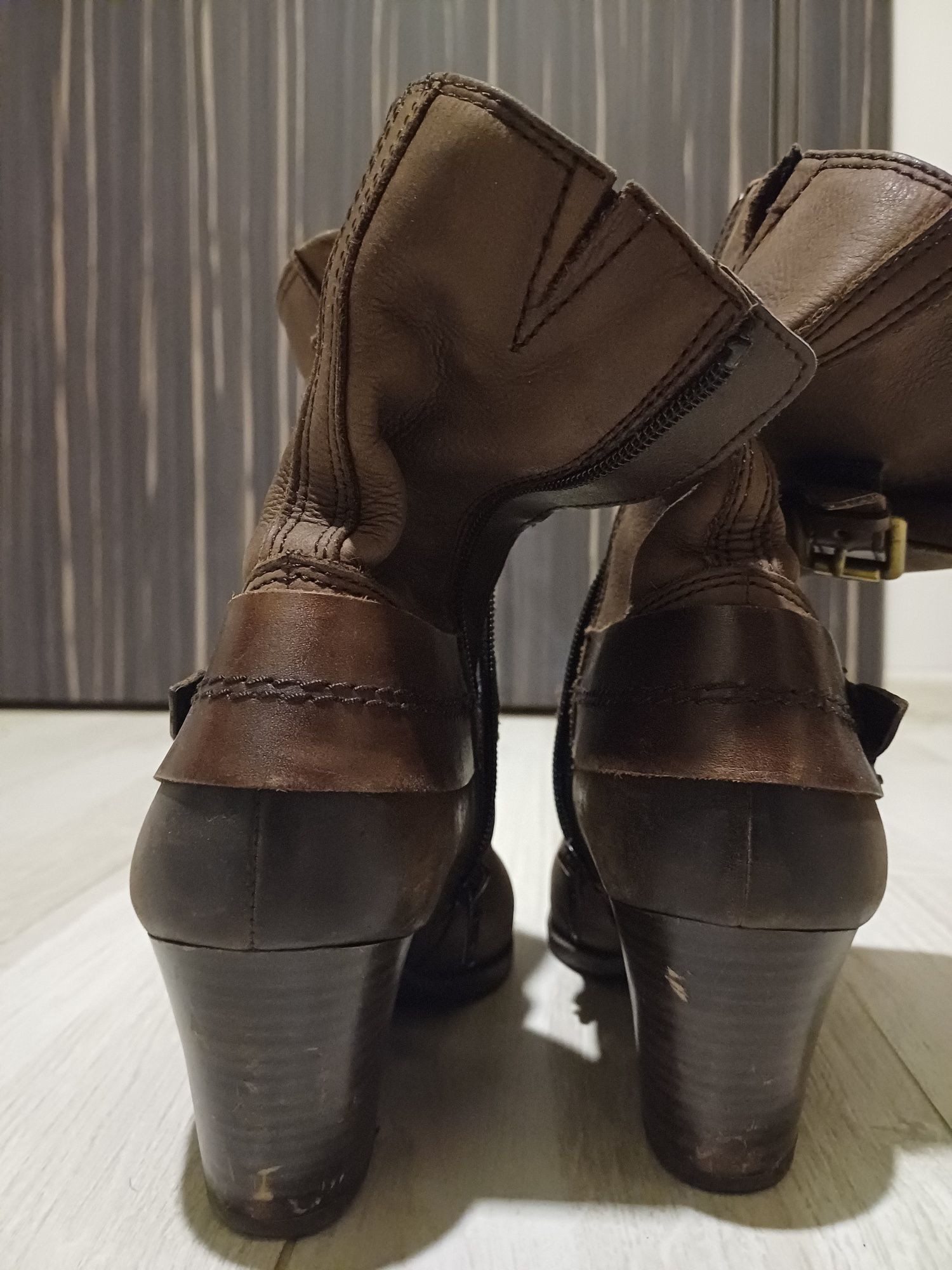 Buty jesiene 39 r