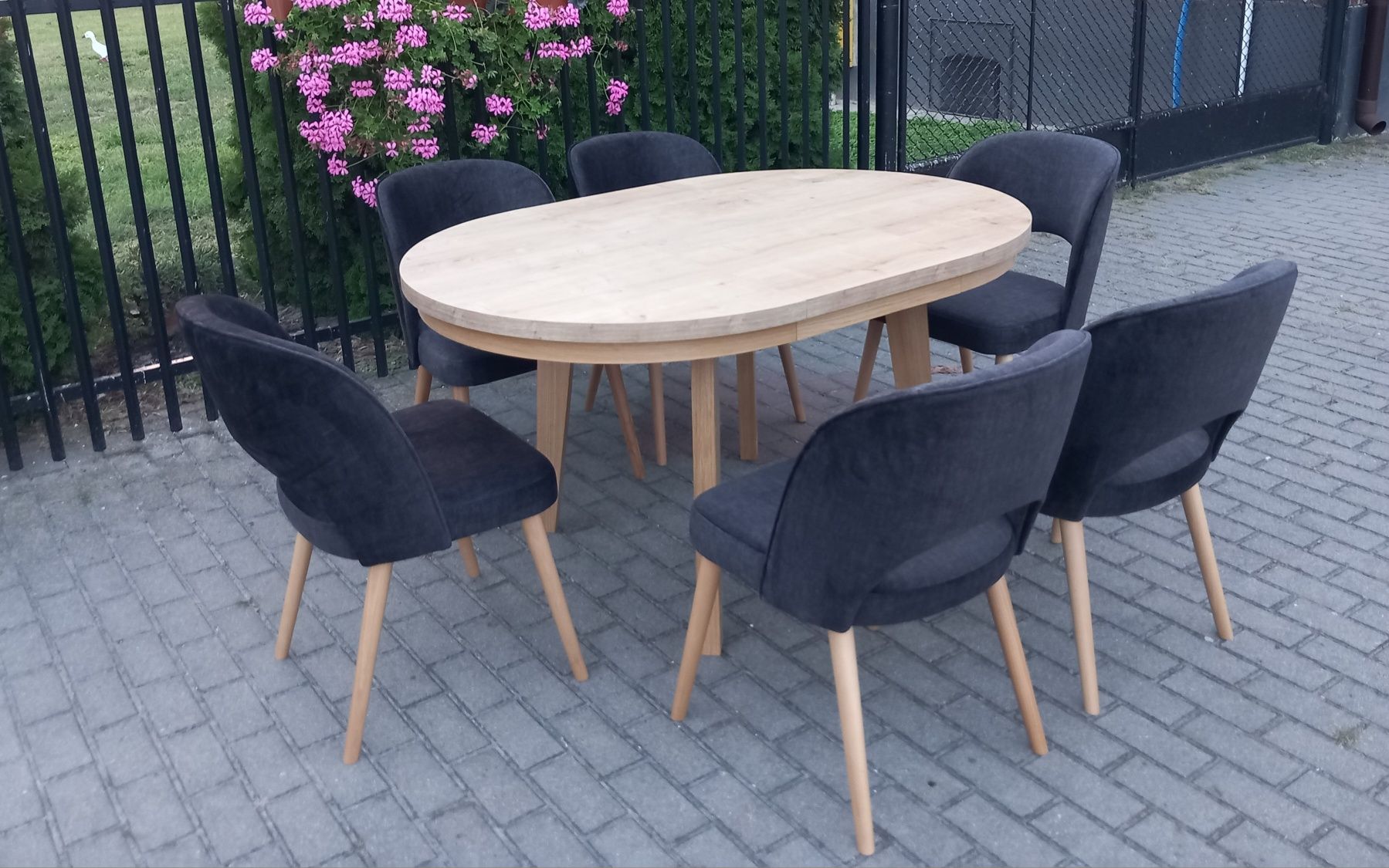 Stół  okrągły  lamell  model