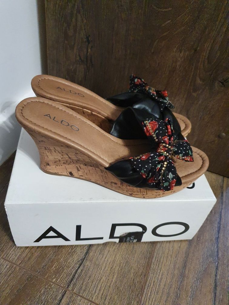 Śliczne, nowe klapki Aldo - Okazja!